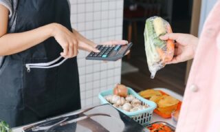 Limite de compra de alimentos: o que o restaurante pode exigir, imagem ilustrativa