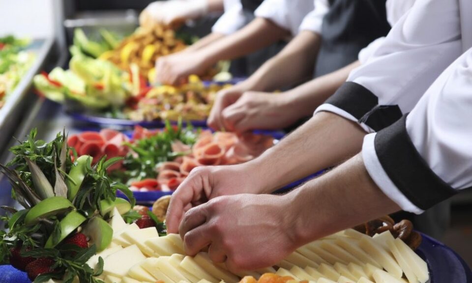 Mercado de food service 2026 cresce menos e aperta a margem, imagem ilustrativa