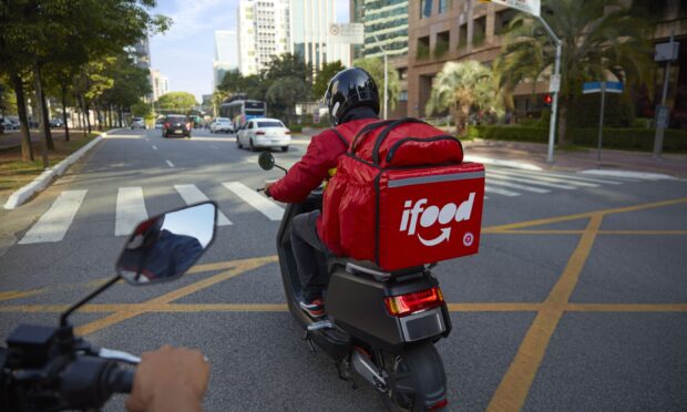 Taxa de entrega do iFood: o que mudou de verdade na sua conta, imagem ilustrativa