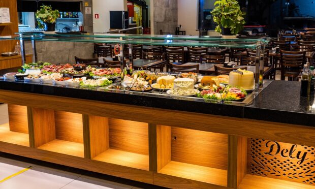 Aniversário Delly’s tem mês de ofertas e cupons para restaurantes, imagem ilustrativa