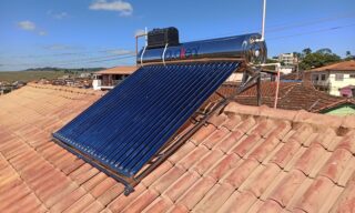 Aquecimento solar para restaurante ganha inox e garantia maior, imagem ilustrativa