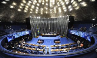 Escala 6×1 vai à CCJ do Senado: o que muda para restaurantes, imagem ilustrativa