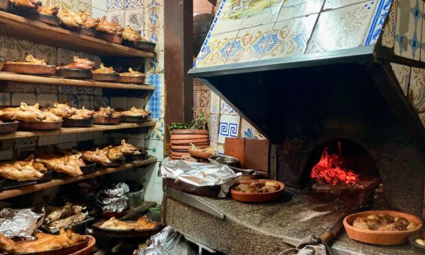 Forno a lenha aceso desde 1725: o que o Botín ensina na cozinha, imagem ilustrativa