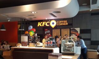 Restaurante piloto da KFC testa café da manhã e serviço à mesa, imagem ilustrativa