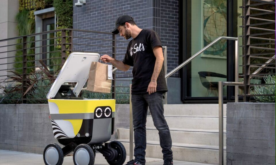 Deliveroo prevê robôs de entrega em cinco áreas do Reino Unido, imagem ilustrativa