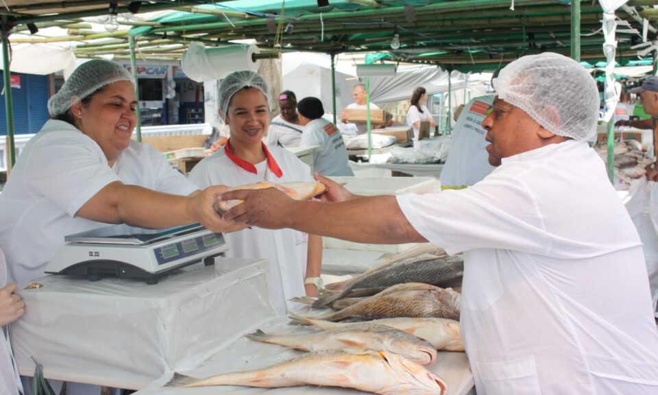Feira de pescado põe perdas no centro da compra dos restaurantes, imagem ilustrativa